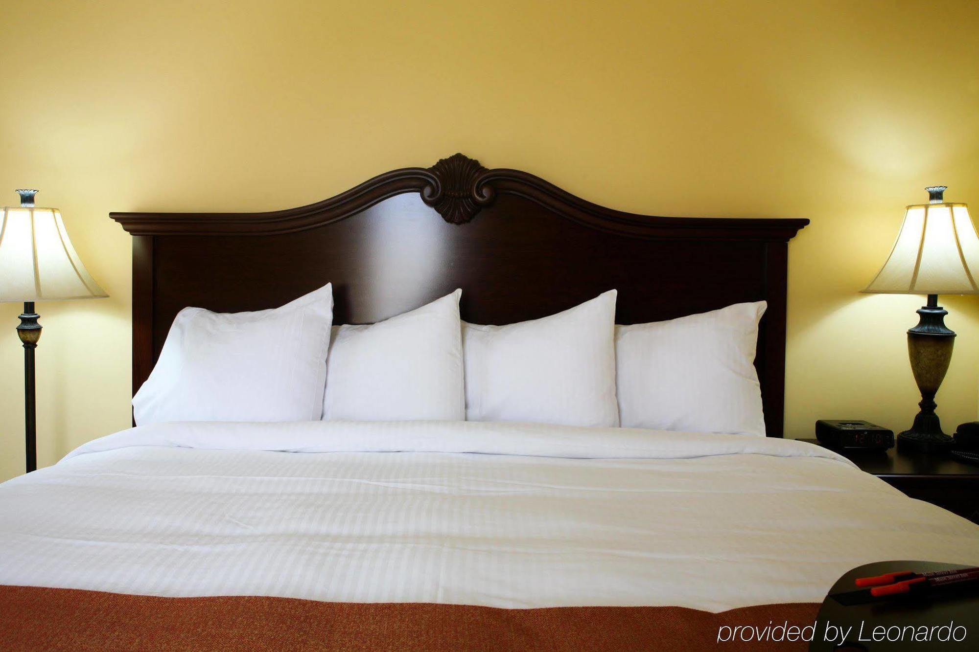 Main Street Inn Блексбург Номер фото